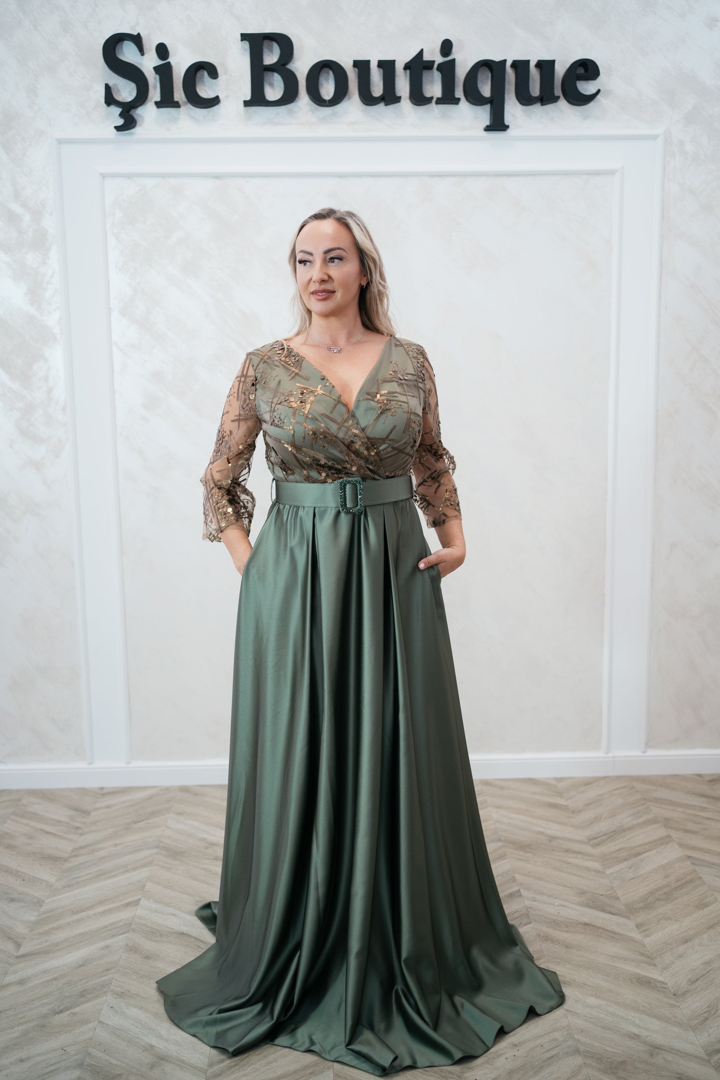 Rochia Venice – Rochie Lunga de Seara din Tafta Subtire, cu Dantela și Curea în Talie
