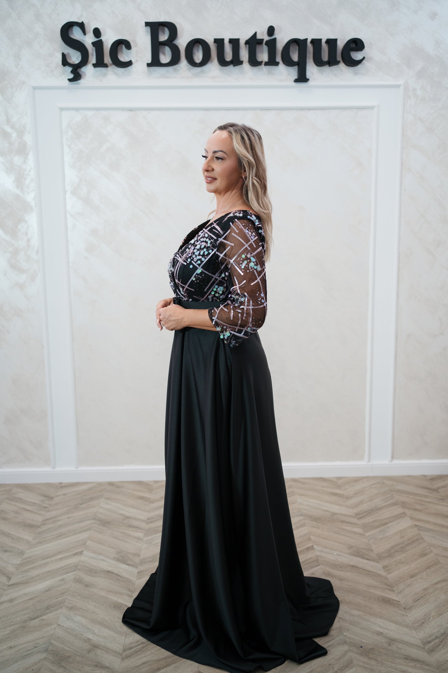 Rochia Venice – Rochie Lunga de Seara din Tafta Subtire, cu Dantela și Curea în Talie