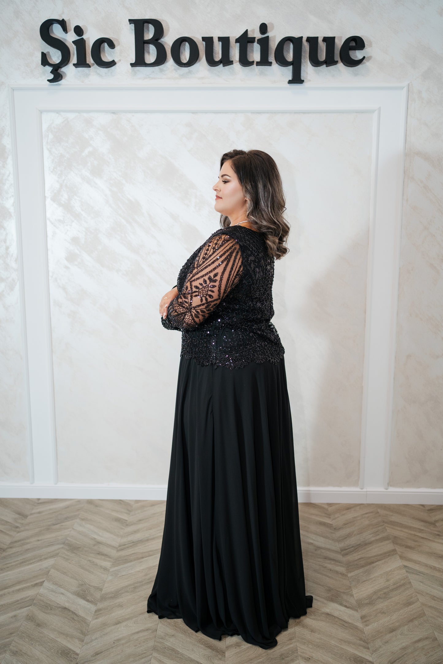 Rochia Elvira – Rochie de seara din voal și dantela cu perluțe, eleganta și rafinata