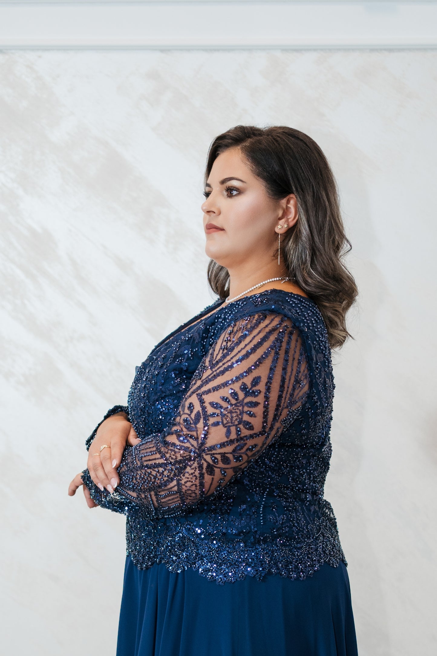 Rochia Elvira – Rochie de seara din voal și dantela cu perluțe, eleganta și rafinata