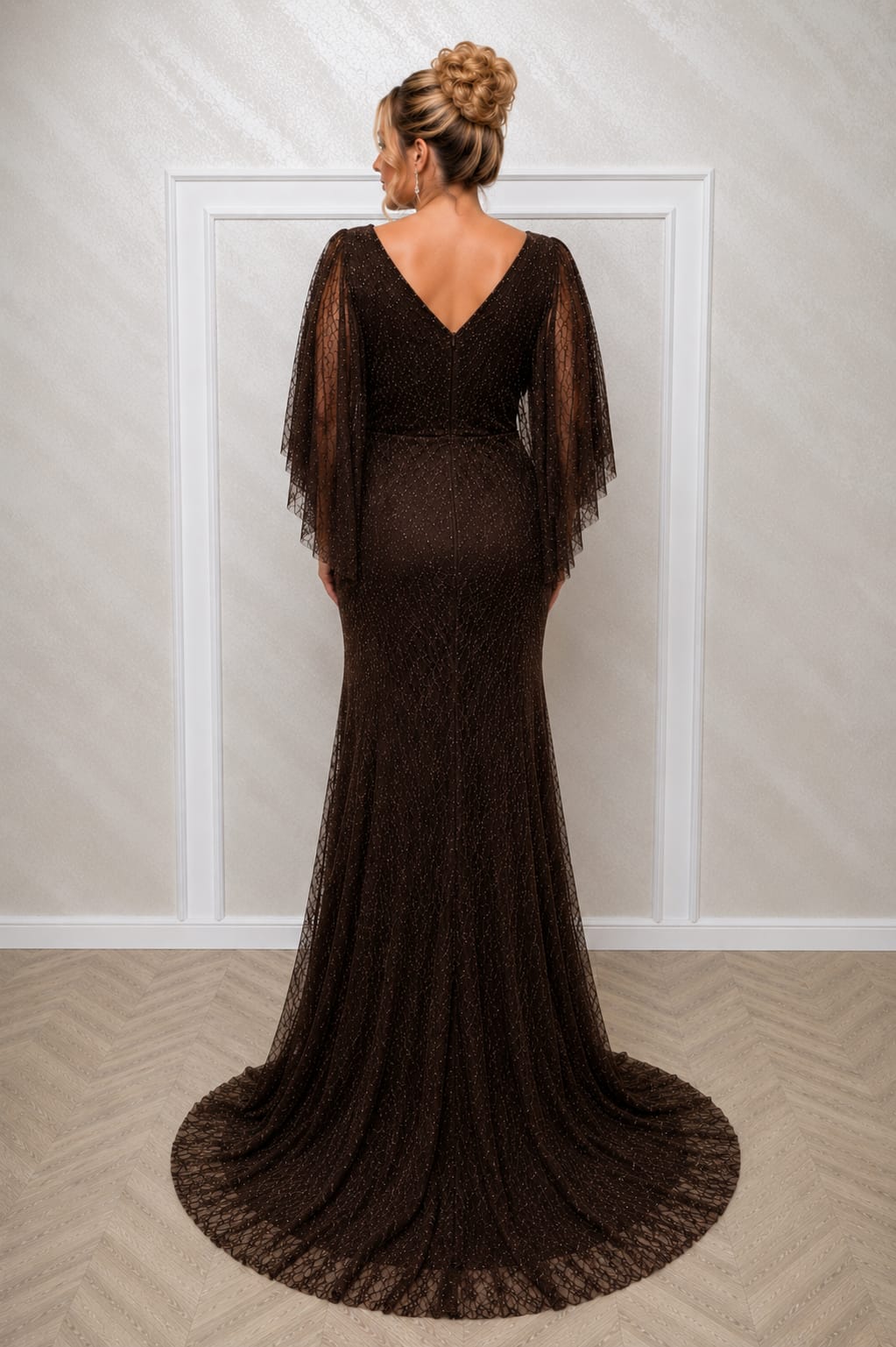Rochia Lana – Rochie eleganta lunga din dantela Chantilly plus size, croi sirena disponibila in mai multe nuante