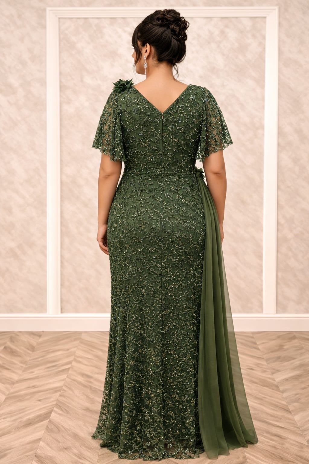 Rochia Cherry – Rochie lungă din dantelă cu perle pentru mărimi plus size si maneci