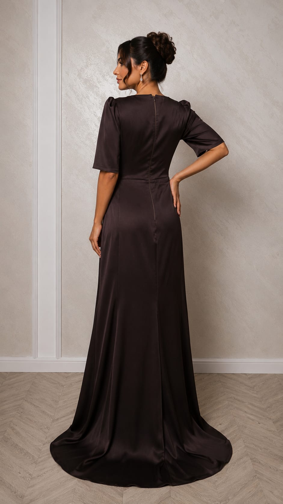 Rochia Tatiana – rochie lunga din satin premium cu maneci 3/4 ,drapaje care avantajează silueta in nuante turcuaz si ciocolatiu