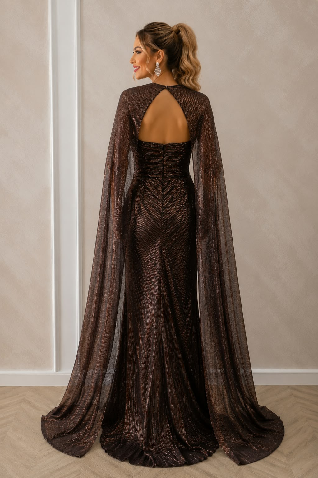 Rochie lunga eleganta Melinda ciocolatie cu capa detasabila