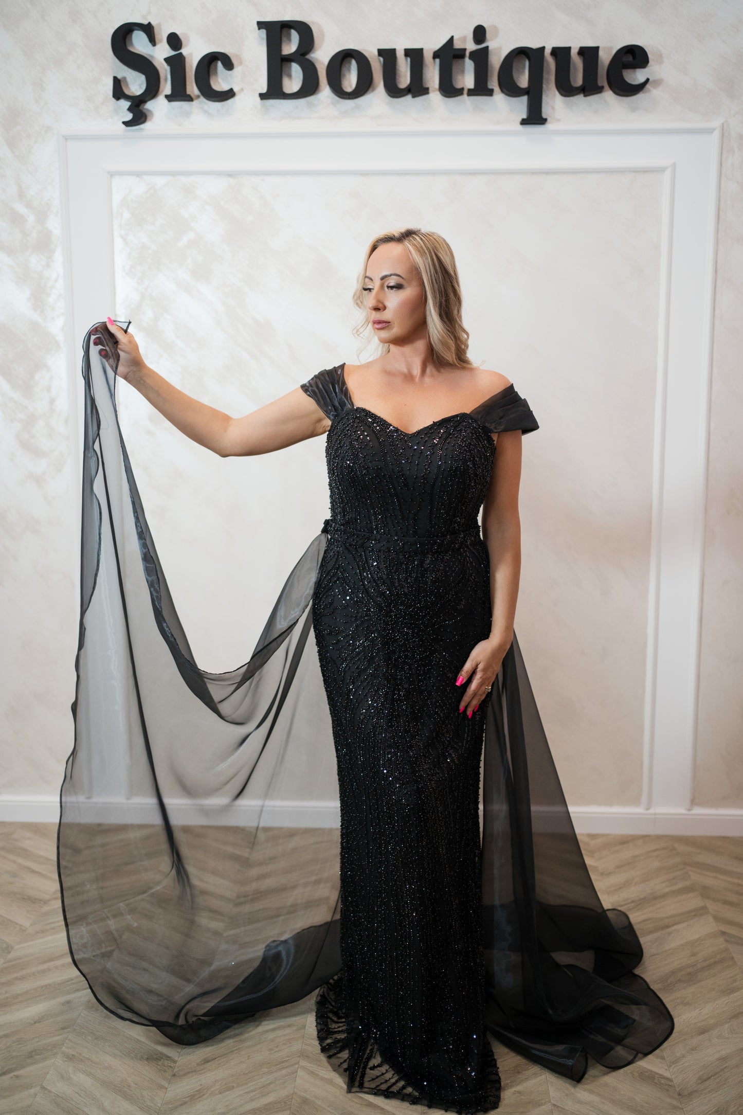 Rochia Karalla-Rochie de seară lungă cu paiete și trenă detașabilă – Negru sau Roz Pudră