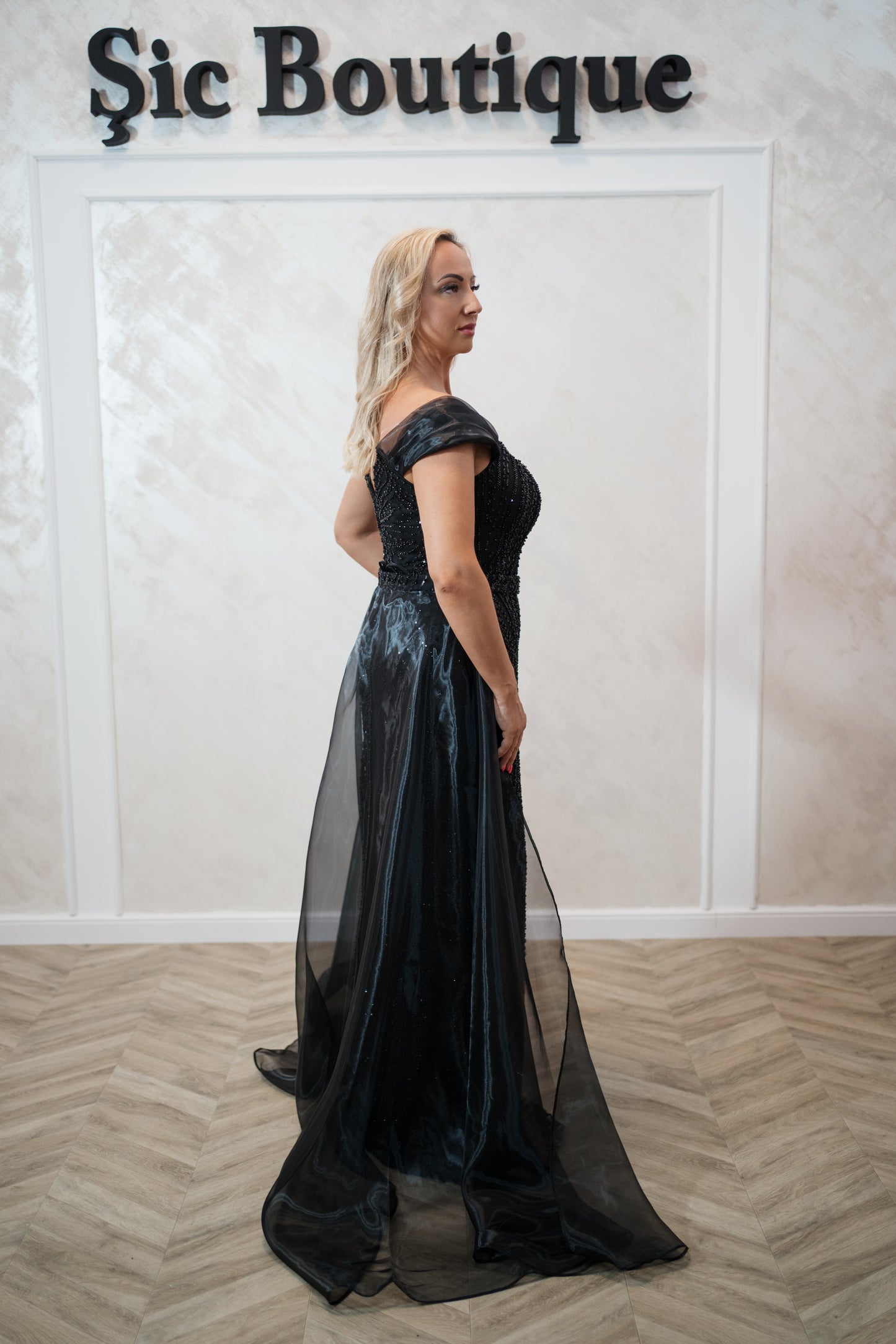 Rochia Karalla-Rochie de seară lungă cu paiete și trenă detașabilă – Negru sau Roz Pudră