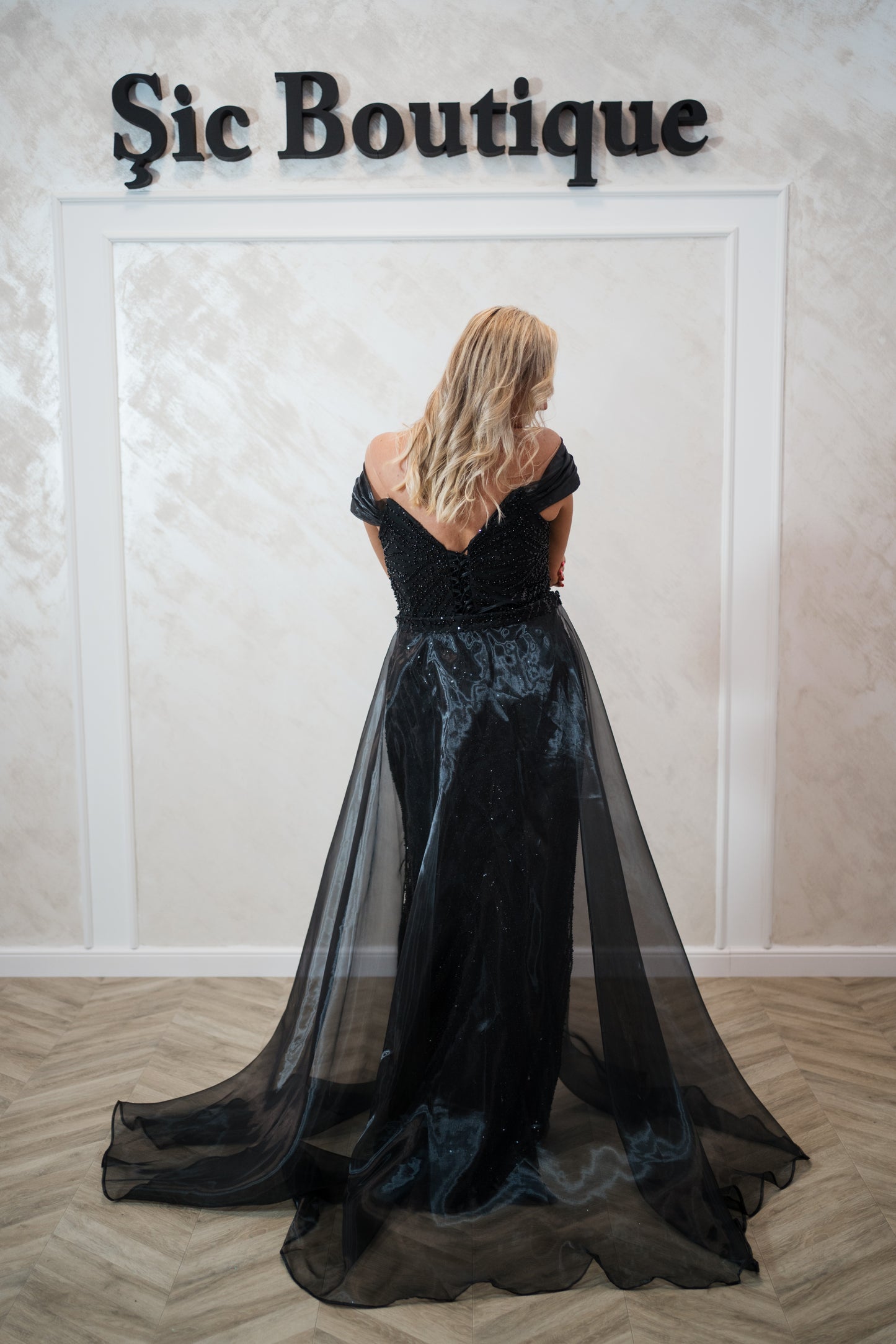 Rochia Karalla-Rochie de seară lungă cu paiete și trenă detașabilă – Negru sau Roz Pudră