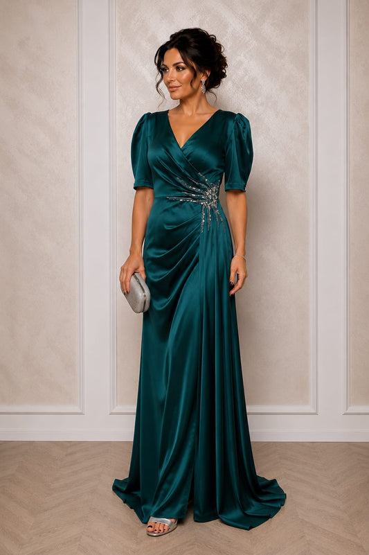 Rochia Tatiana – rochie lunga din satin premium cu maneci 3/4 ,drapaje care avantajează silueta in nuante de verde smarald si capuccino