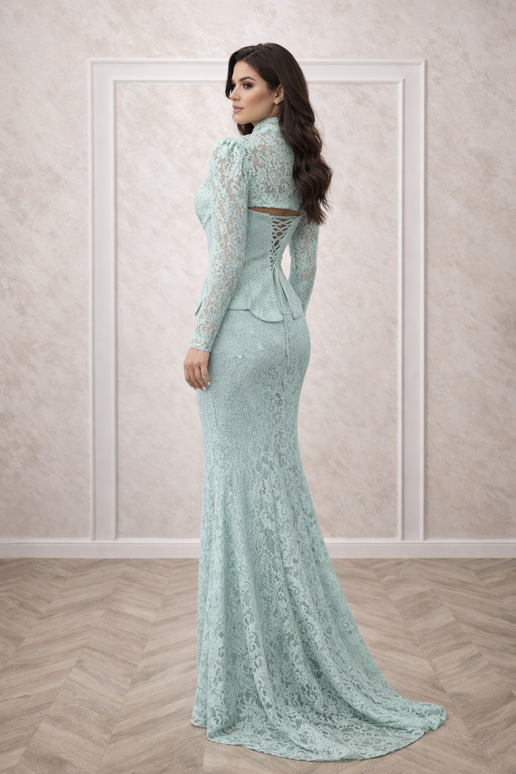 Rochia Tani rochie eleganta din dantela Chantilly cu corset si bolero detasabil verde menta