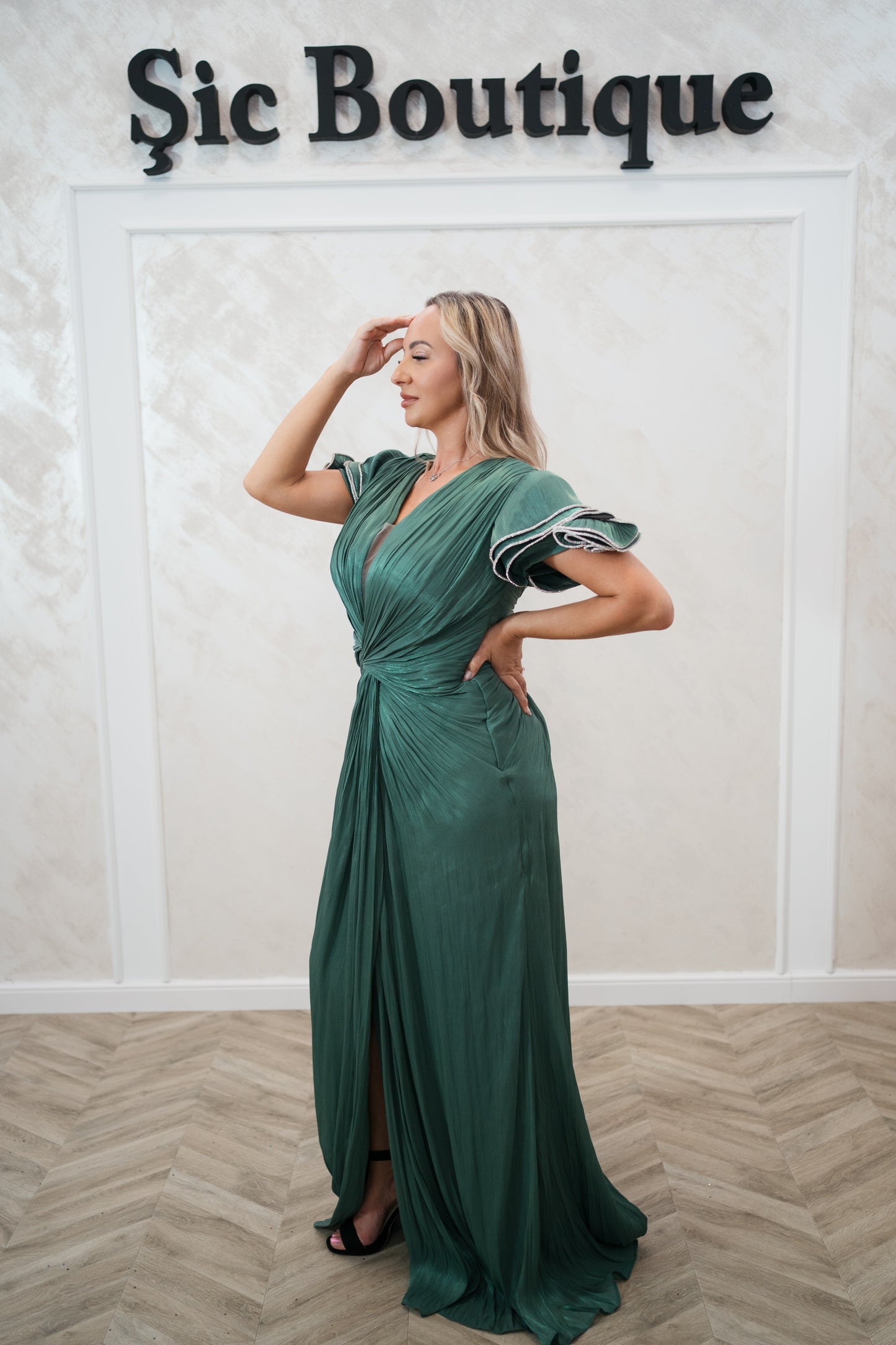 Rochia Olive – Rochie Lunga din Organza cu Fir de Matase, Ușoara și Eleganta pentru Evenimente Speciale