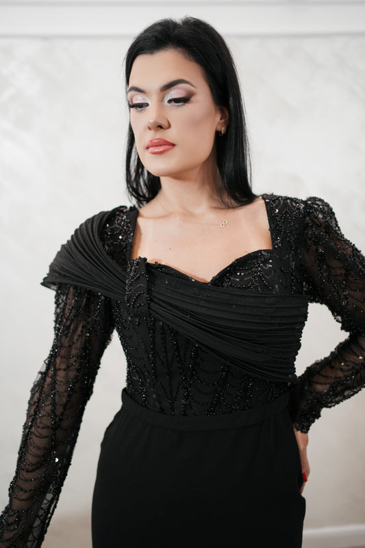 Rochia Boni- Rochie lunga de seara neagra – eleganta și rafinament pentru evenimente deosebite