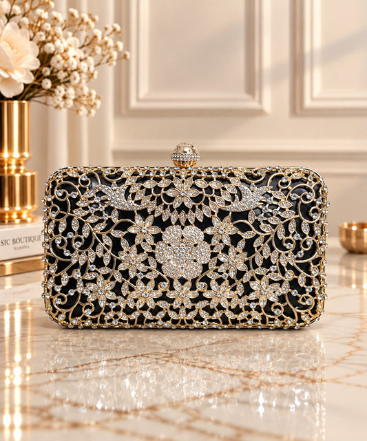 Geanta Clutch Neagra cu Broderie Aurie si Cristale