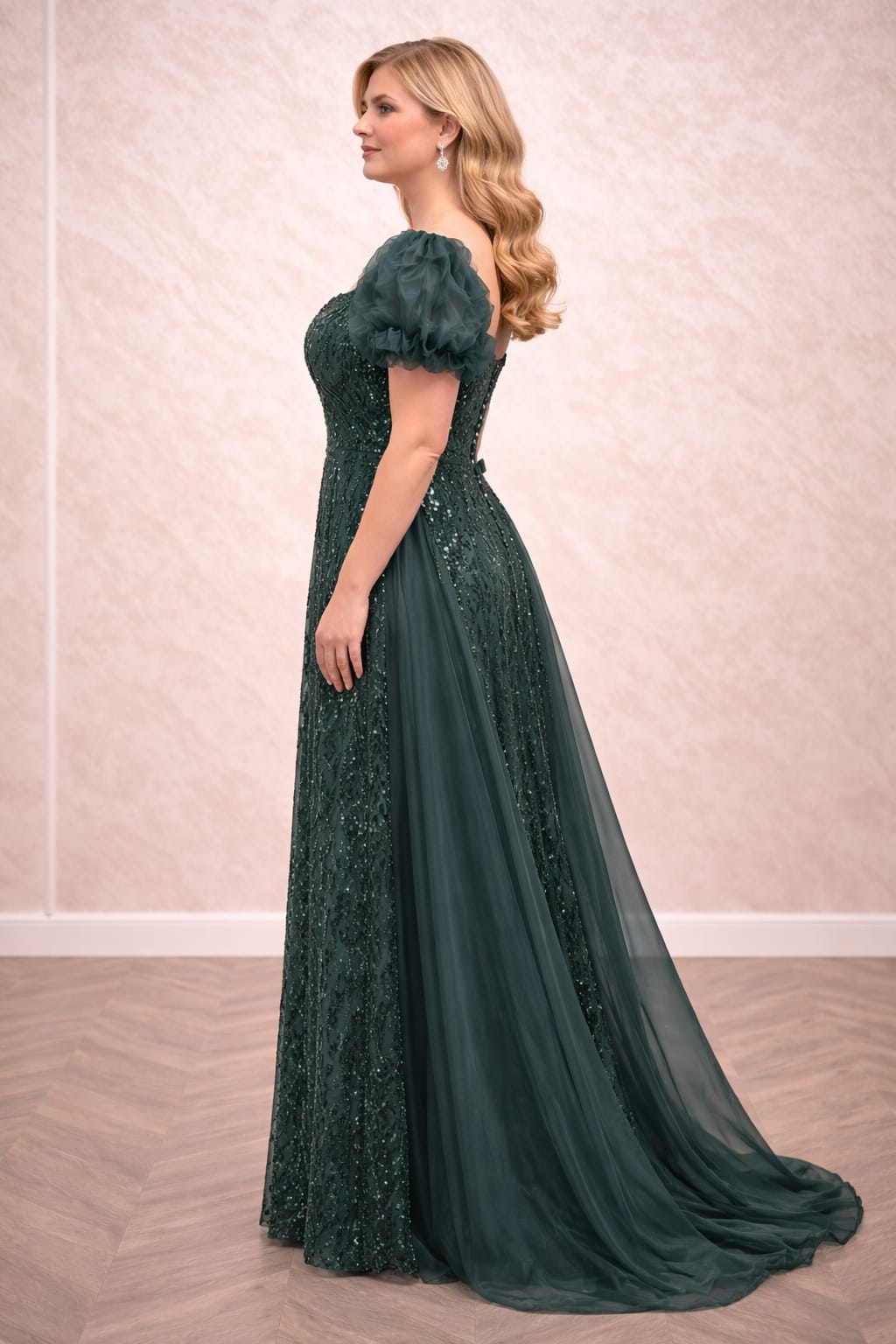 Rochia Melissa – Rochie eleganta din dantela luxoasa cu trena detasabila ,verde smarald, negru sau sampanie