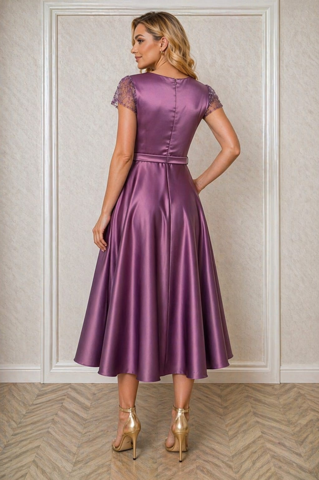 Rochia Donna – Rochie eleganta midi din satin cu detalii rafinate
