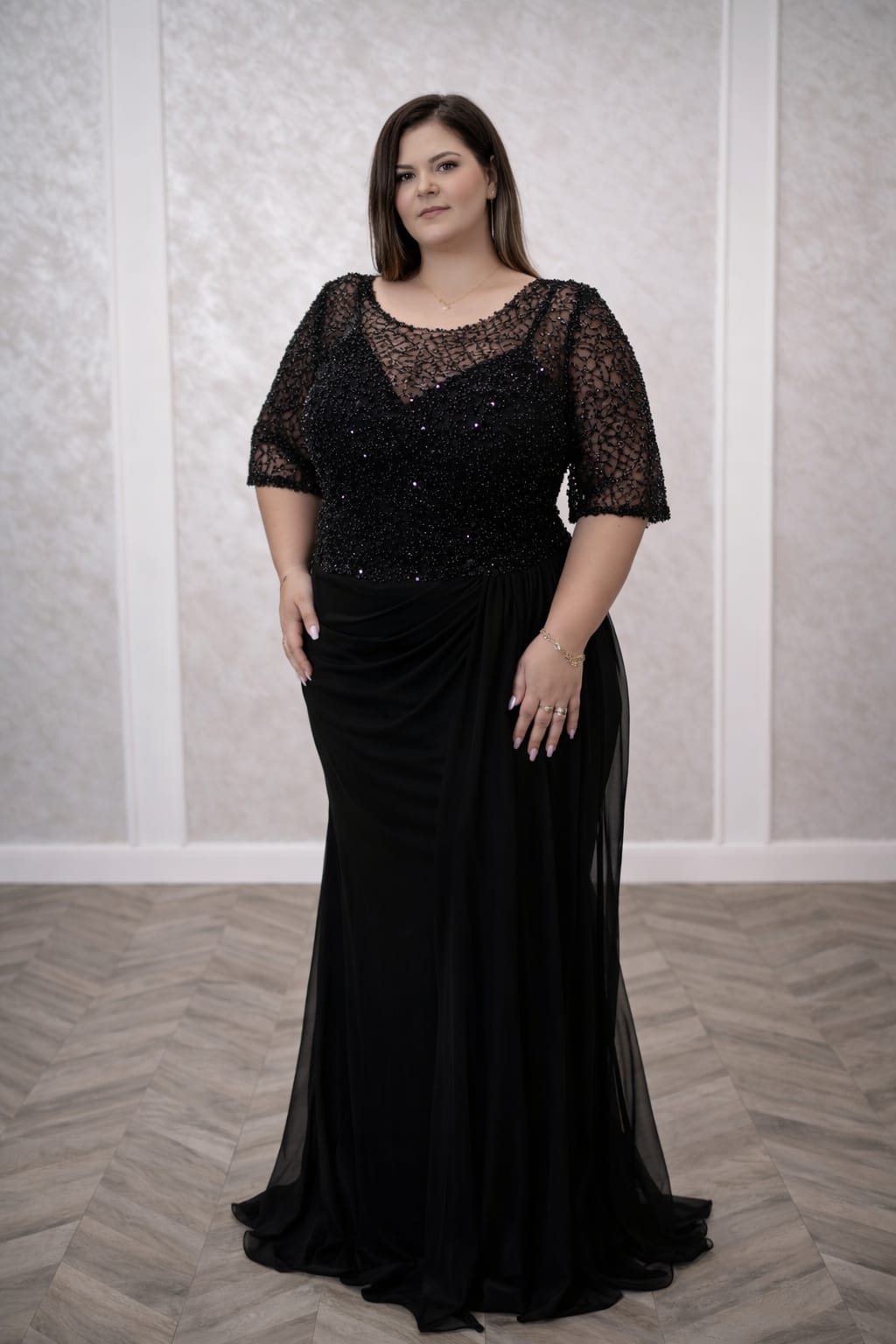 Rochia Amalia – Rochie eleganta plus size din tull italian și material paietat, care avantajeaza silueta