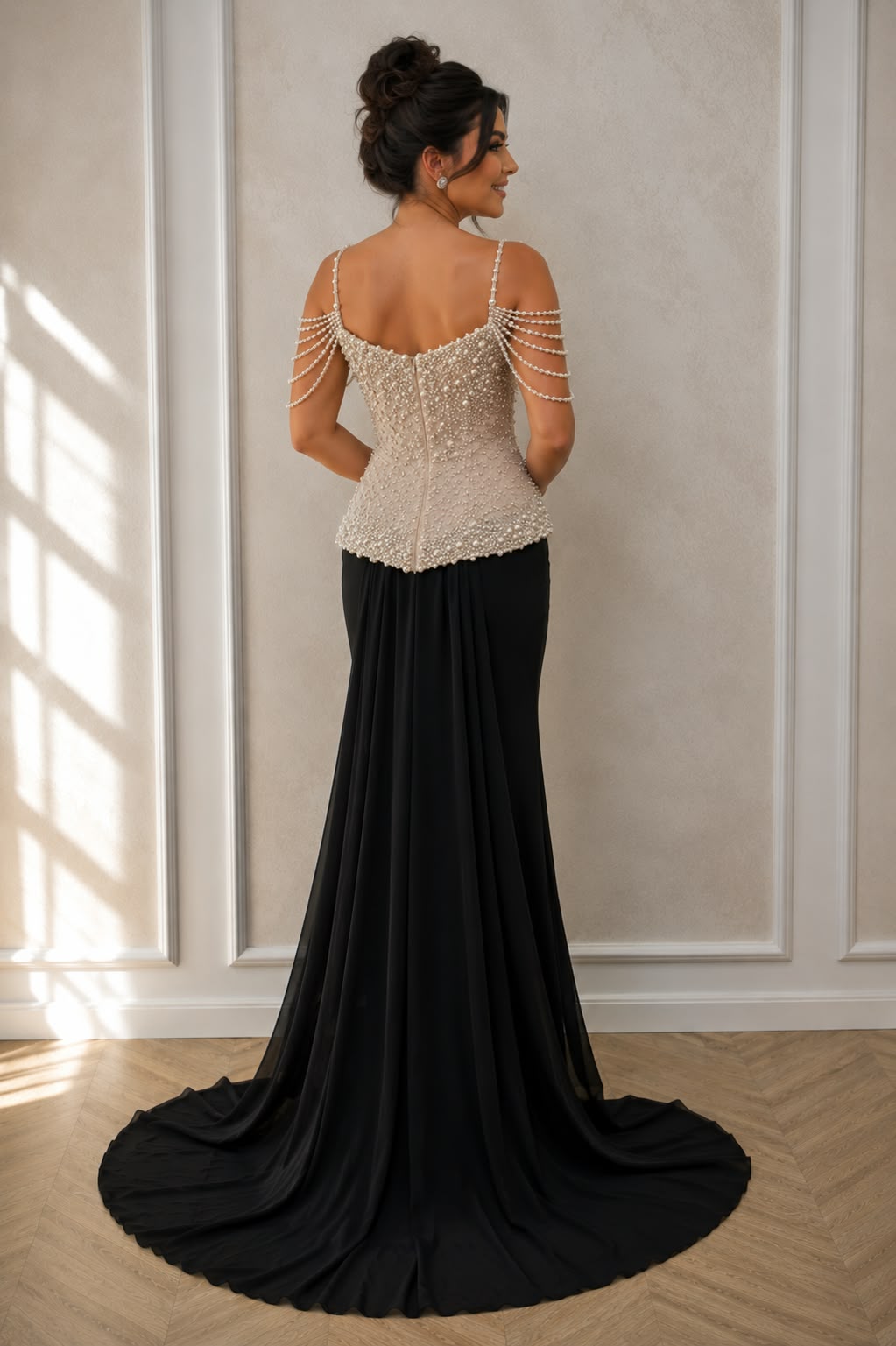 Rochie lunga de seara Perla cu corset din perle si trena - editie limitata