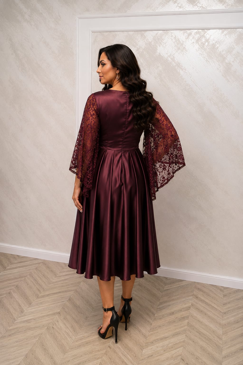 Rochia Male midi - Rochie lungime midi din satin si maneci din dantela