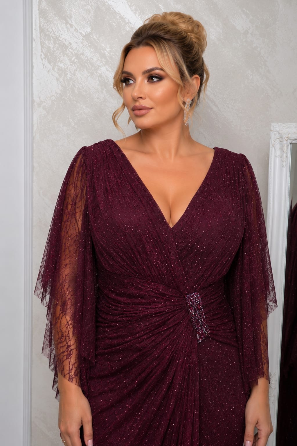 Rochia Lana – Rochie eleganta lunga  din dantela Chantilly plus size, croi sirena disponibila in mai multe nuante