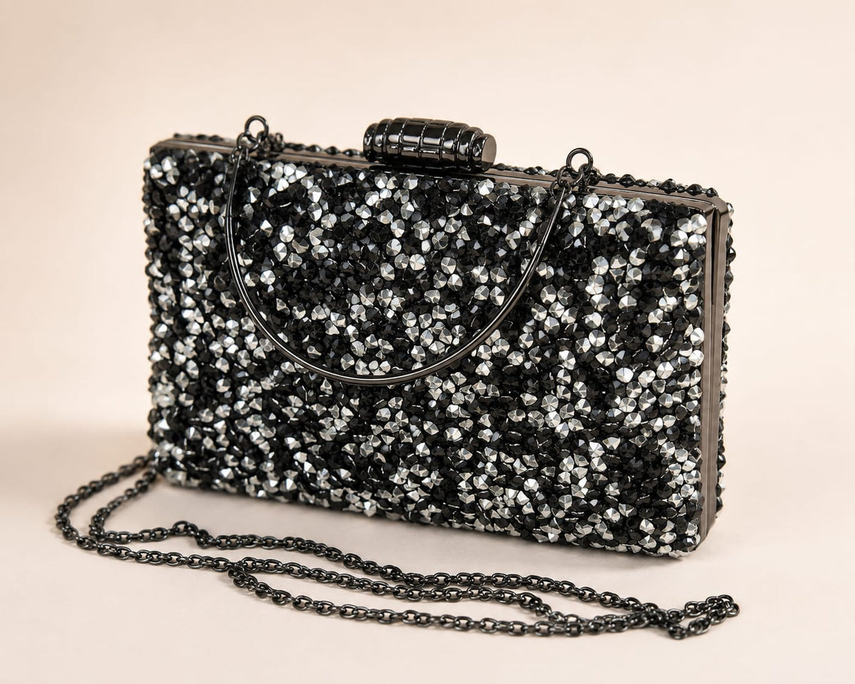 Clutch gri cu cristale argintii – geanta eleganta de ocazie cu maner si lant