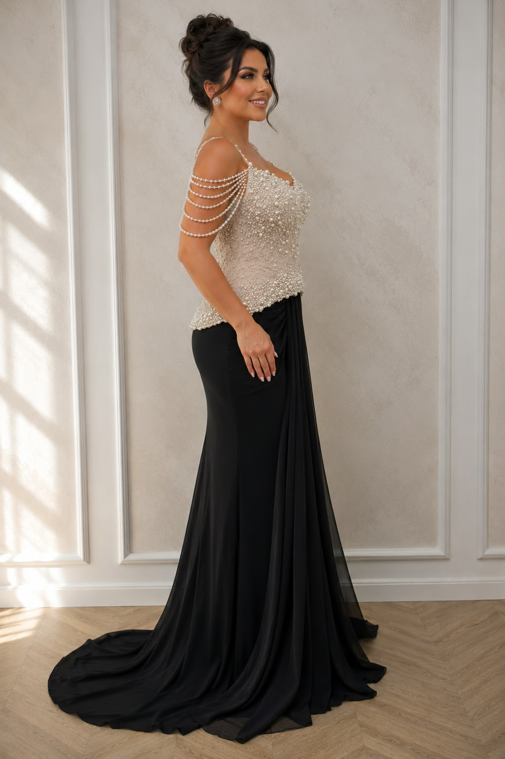 Rochie lunga de seara Perla cu corset din perle si trena - editie limitata