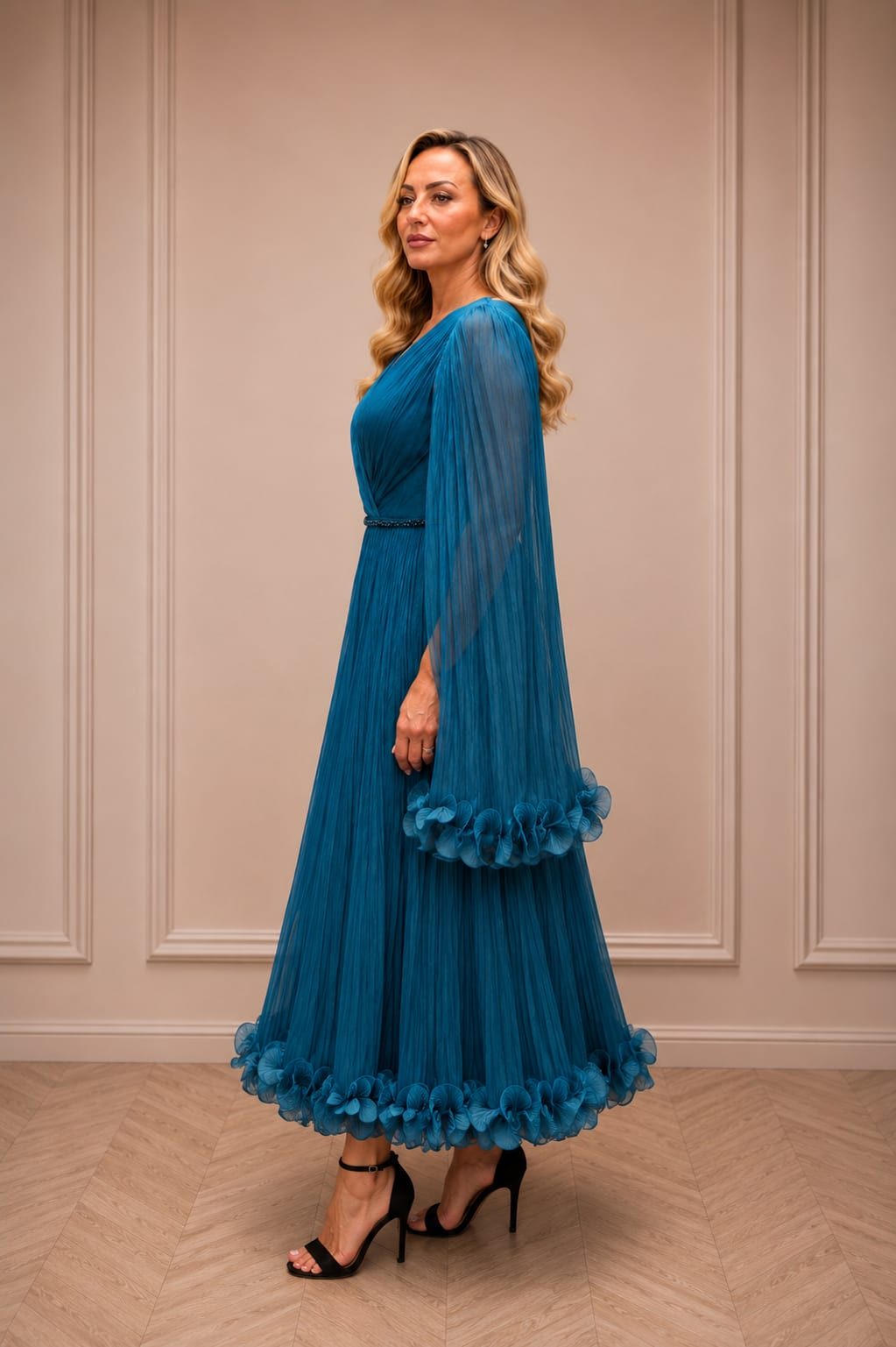Rochia Selecta - Rochie eleganta in nuante de Fuxia , Turcoaz sau Ciocolatiu din matase artificiala cu maneci vaporoase