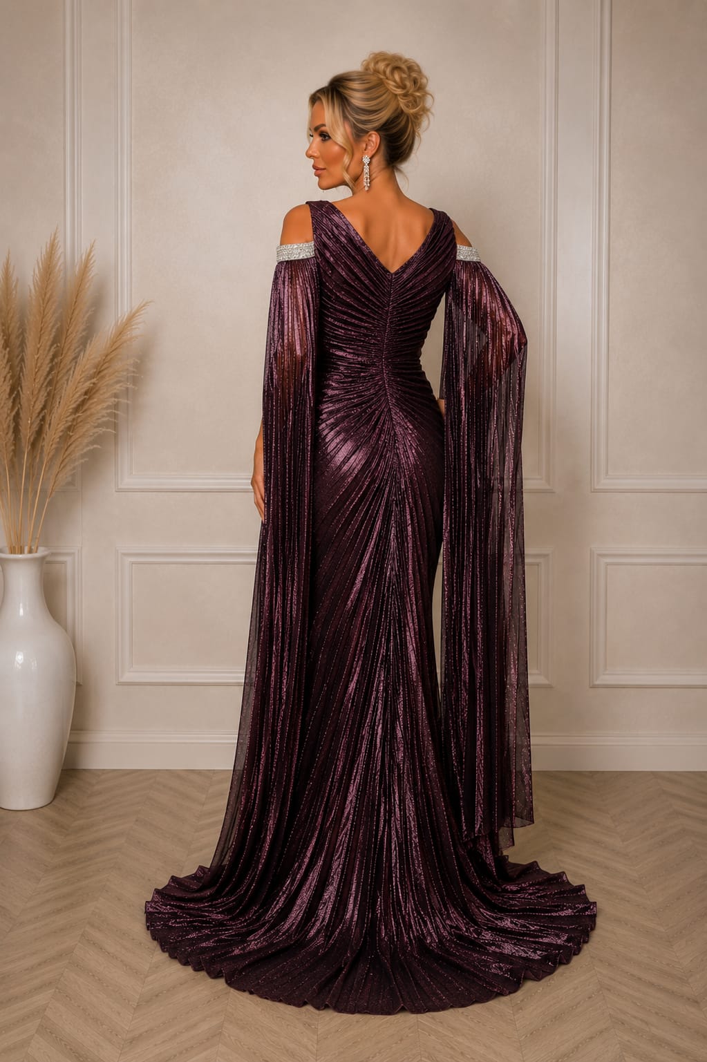 Rochia Vola – Rochie de seara eleganta care subliniaza silueta disponibila in mai nuante metalizate