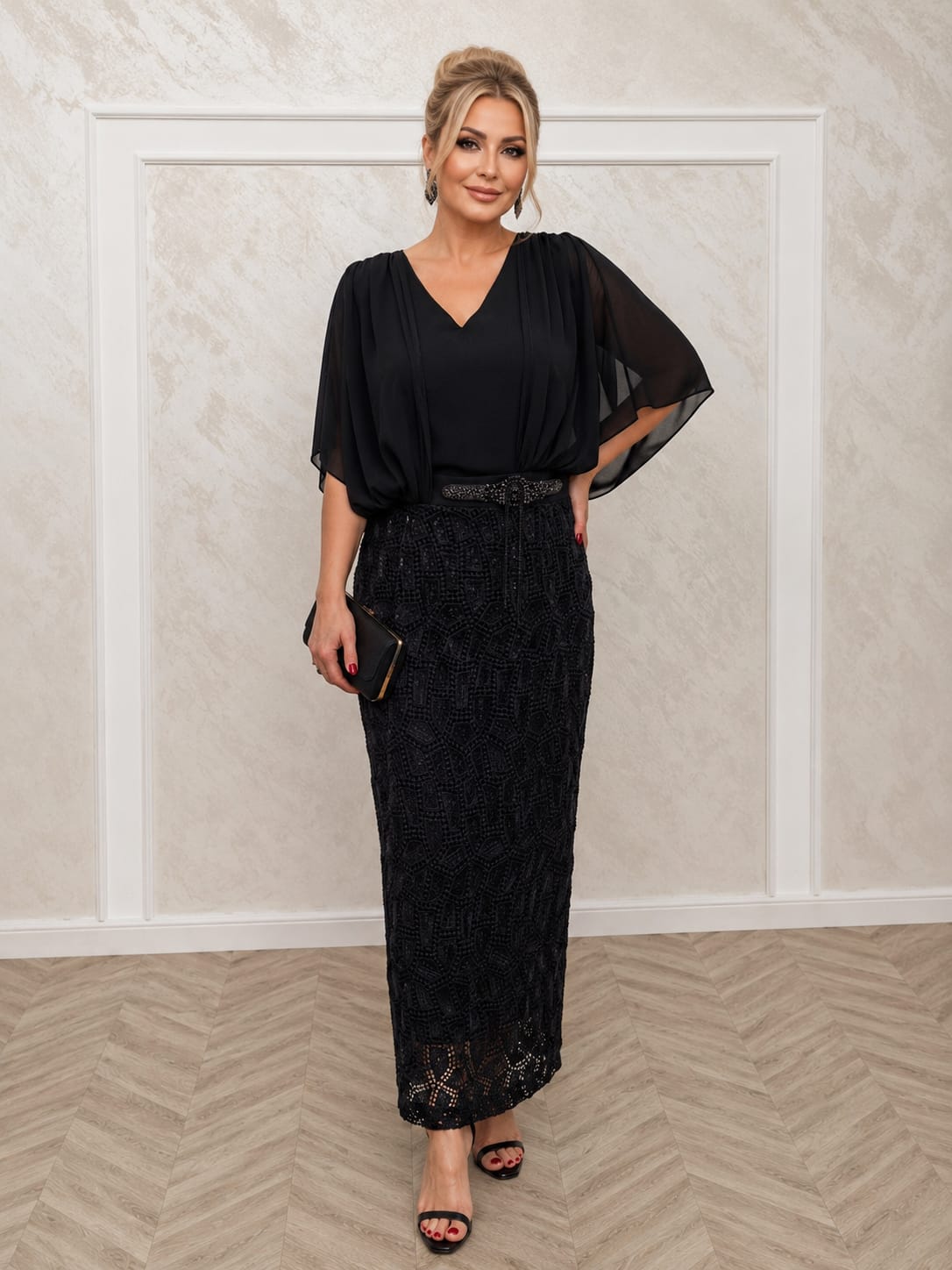 Rochia Tabu – Rochie eleganta din dantela si voal care acopera subtil bratele