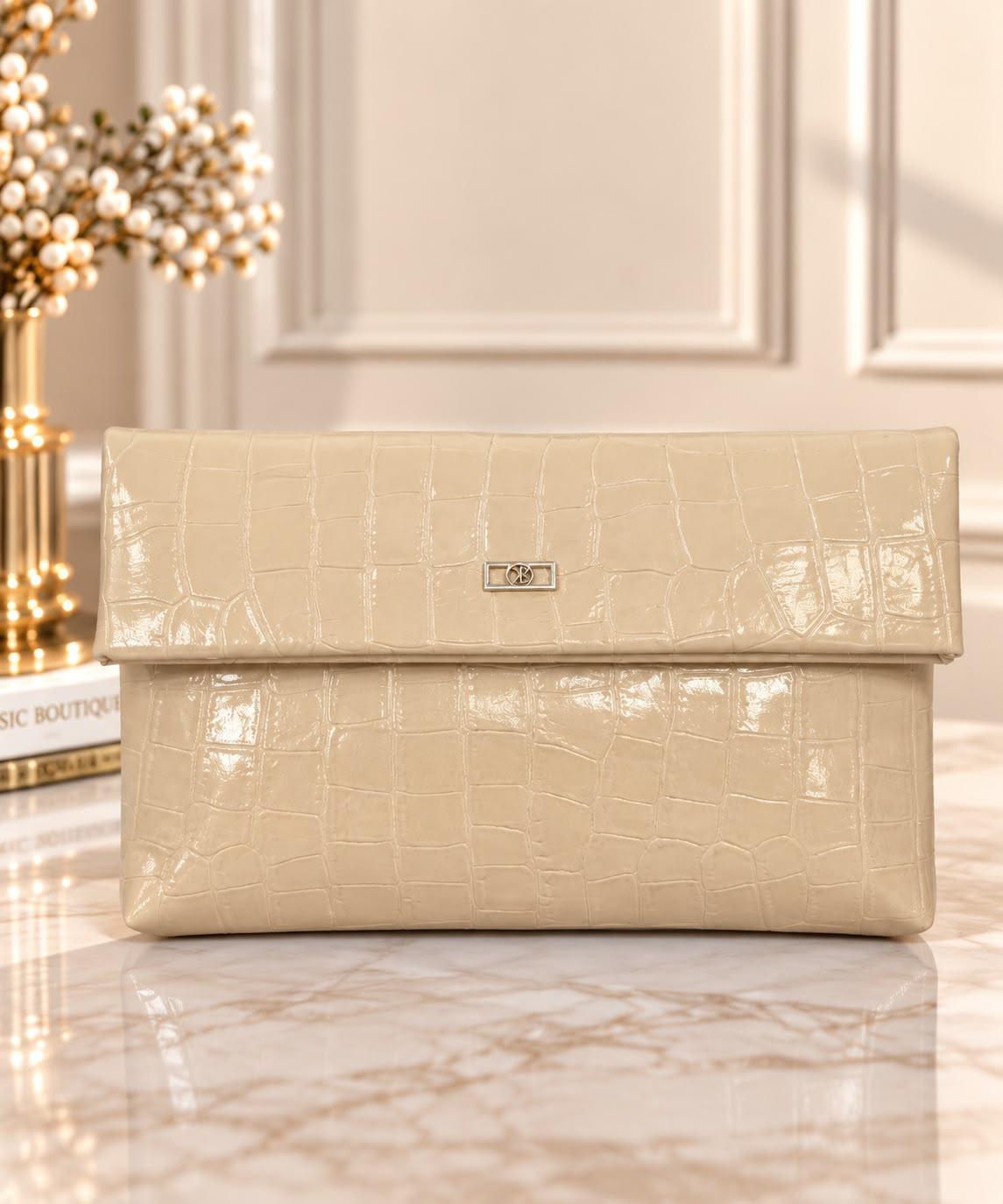 Clutch elegant cu textura crocodil