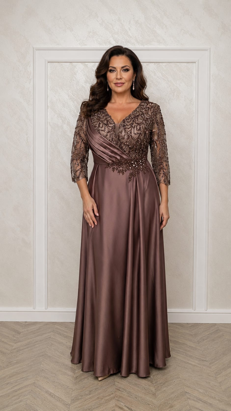 Rochia Lucia – Rochie lunga din satin cu dantela paietata si slit elegant pe picior