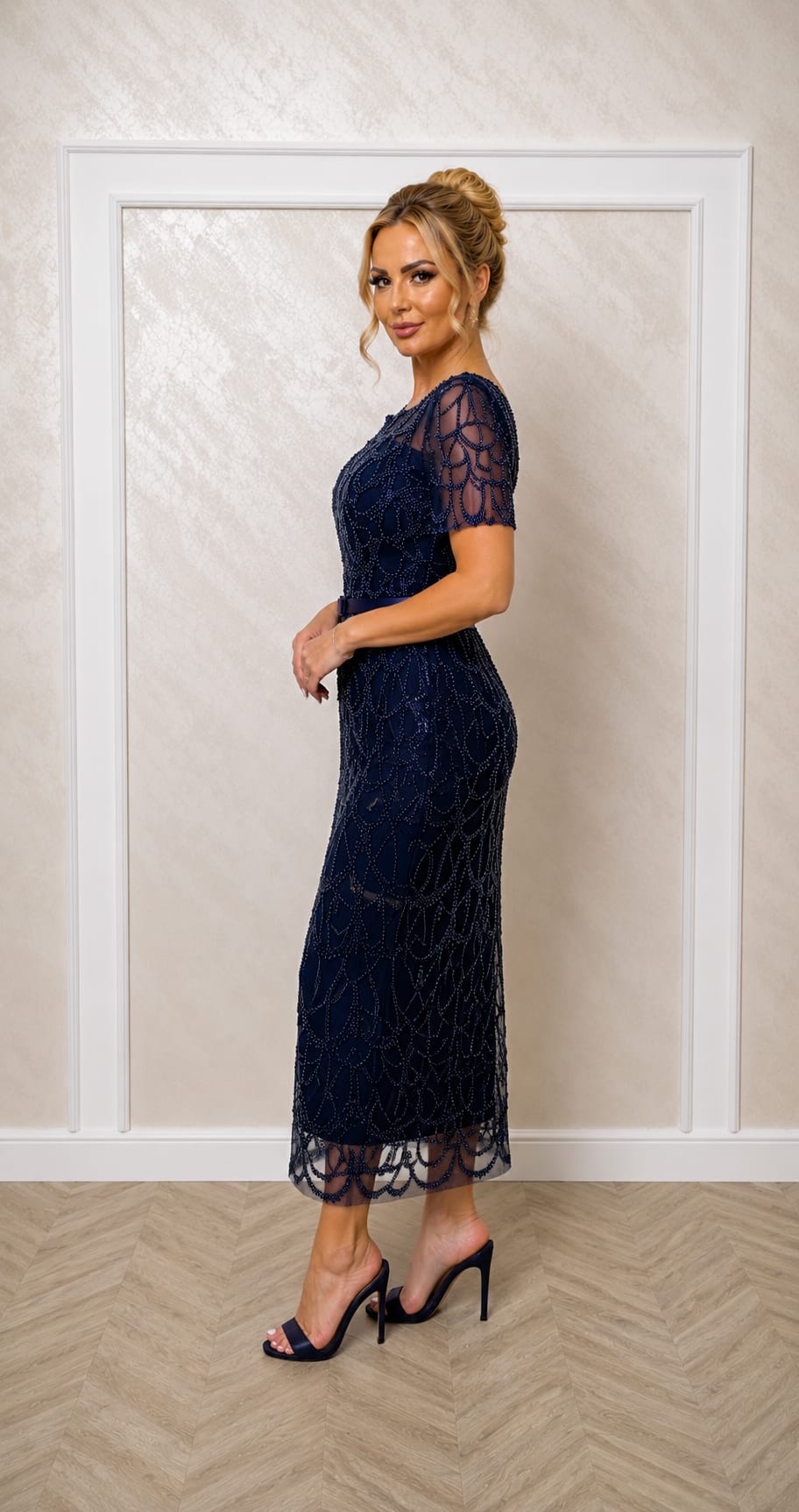 Rochie Diandra Bleumarin - cu broderie din perle si design luxury pentru evenimente speciale