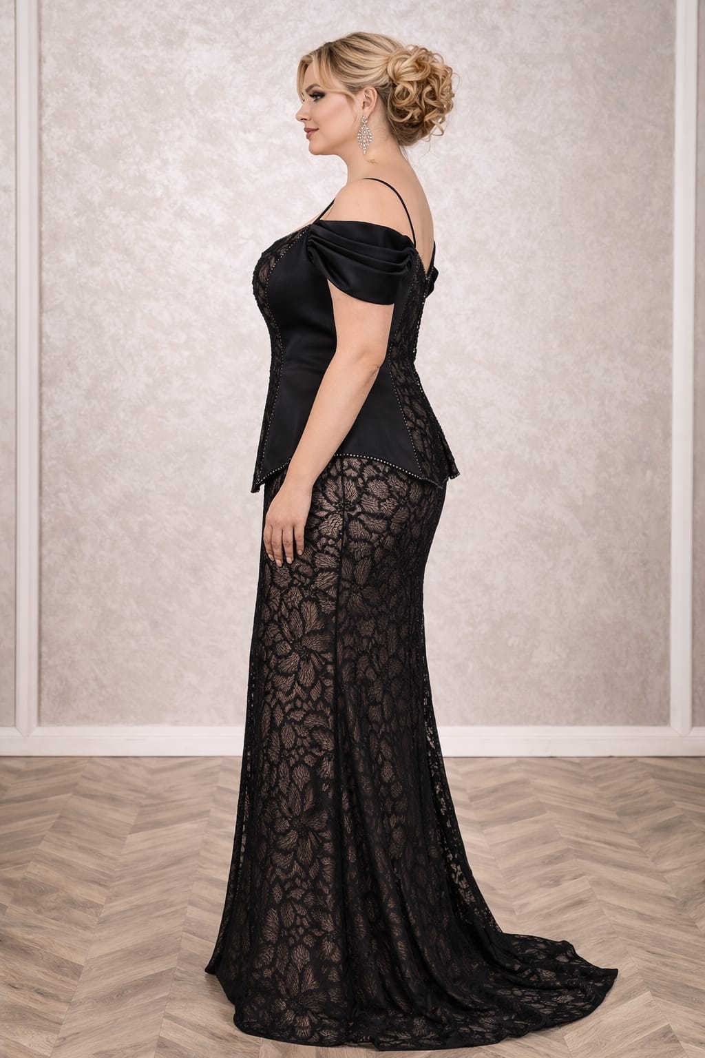 Rochia Regina – Rochie lunga eleganta din dantela si tafta, cu bretele cazute pe umeri, croi sirena