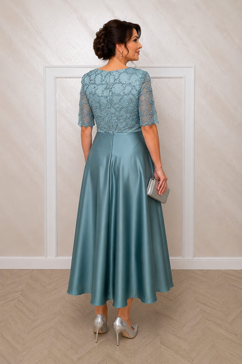 Rochia Luana Midi - Rochie din satin si dantela lungime midi pentru asuri medii si plus size