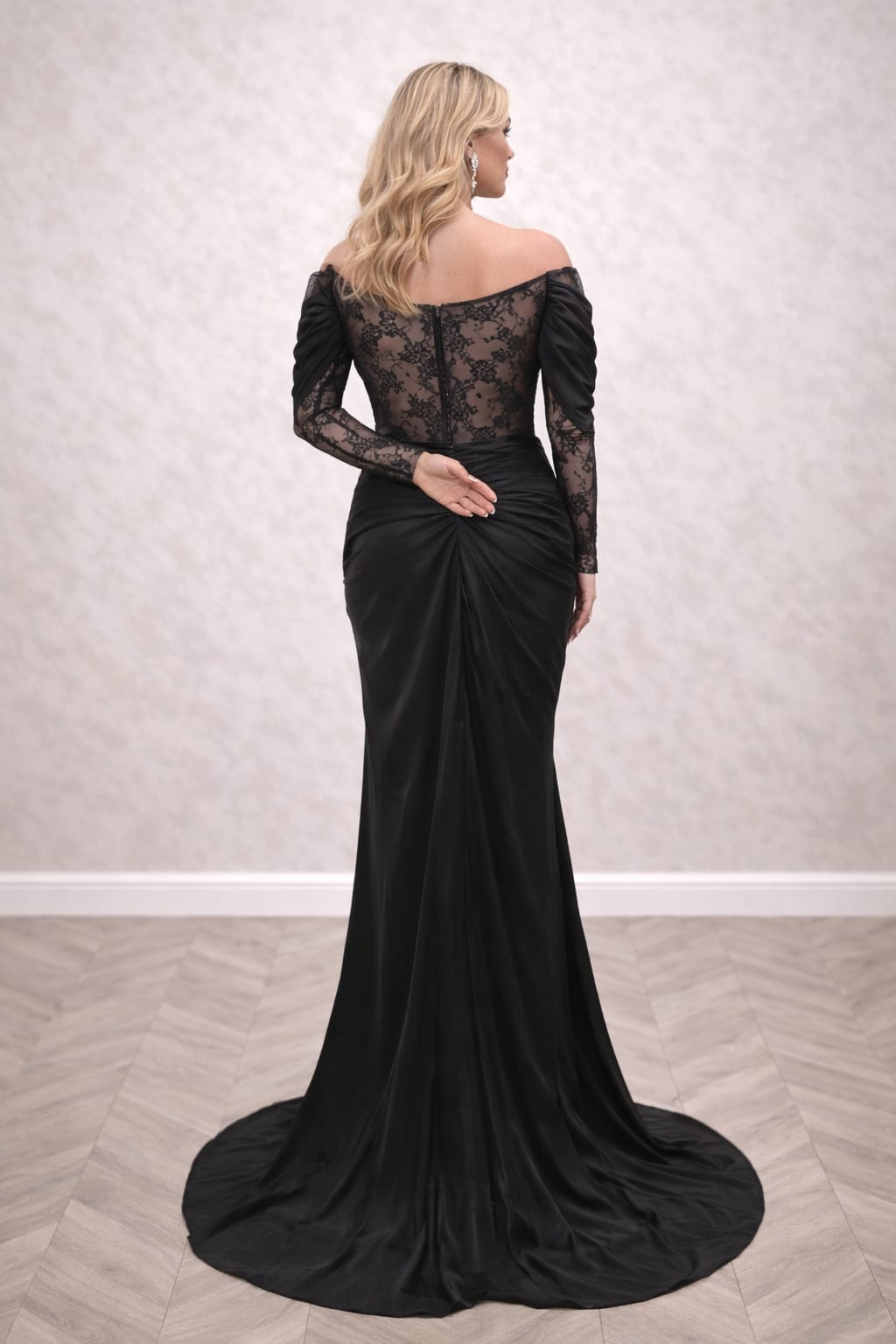 Rochia Patricia negru sau verde oliv – Rochie eleganta din satin cu dantela si drapaje sofisticate