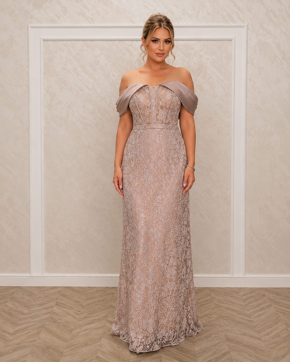 Rochia  Eveline – Rochie din dantela Chantilly cu corset reglabil disponibila in 2 nuante