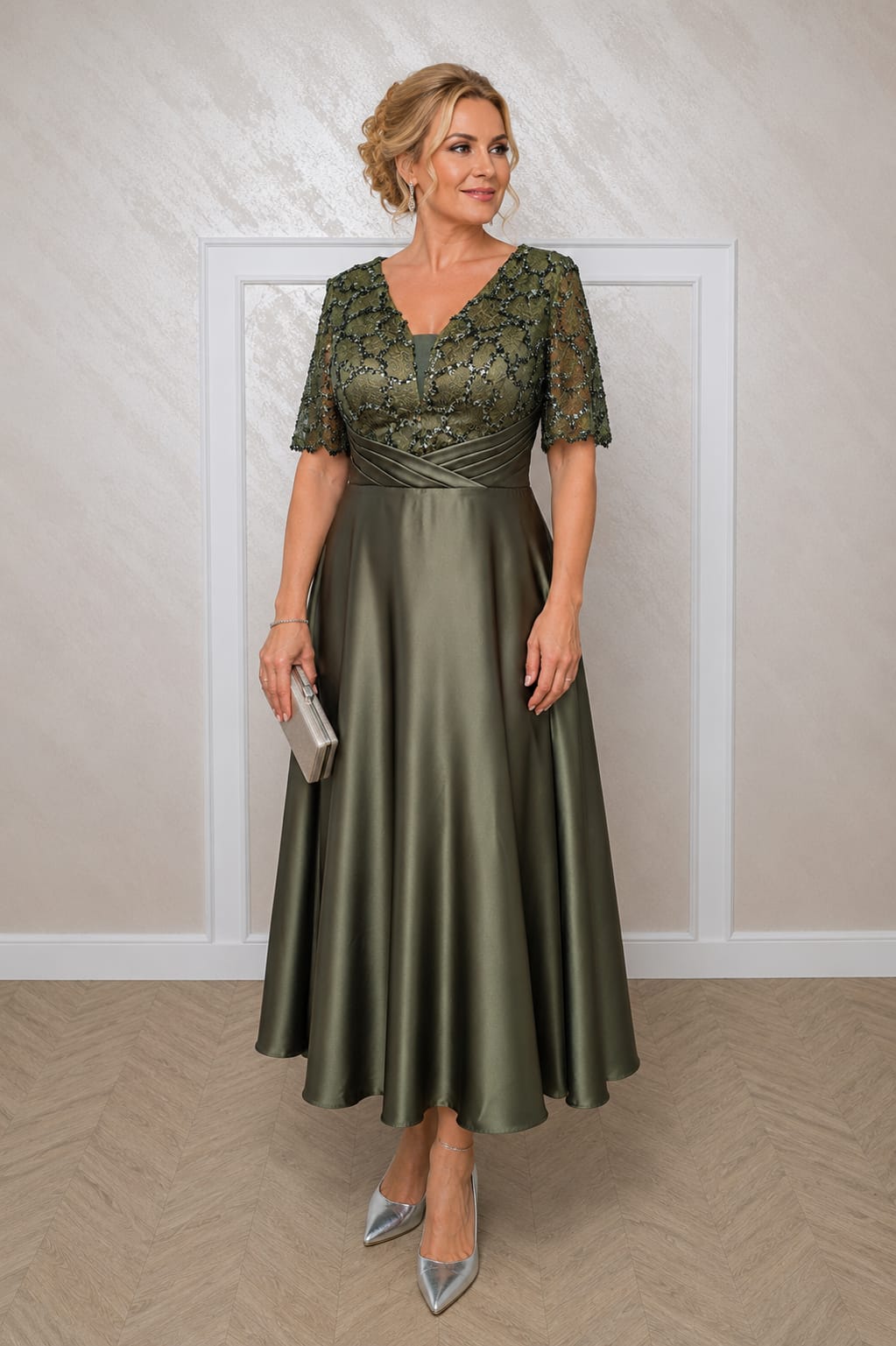 Rochia Luana Midi - Rochie din satin si dantela lungime midi pentru asuri medii si plus size