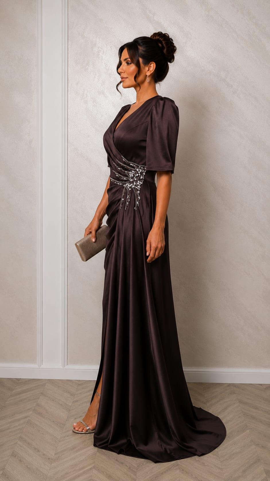 Rochia Tatiana – rochie lunga din satin premium cu maneci 3/4 ,drapaje care avantajează silueta in nuante turcuaz si ciocolatiu