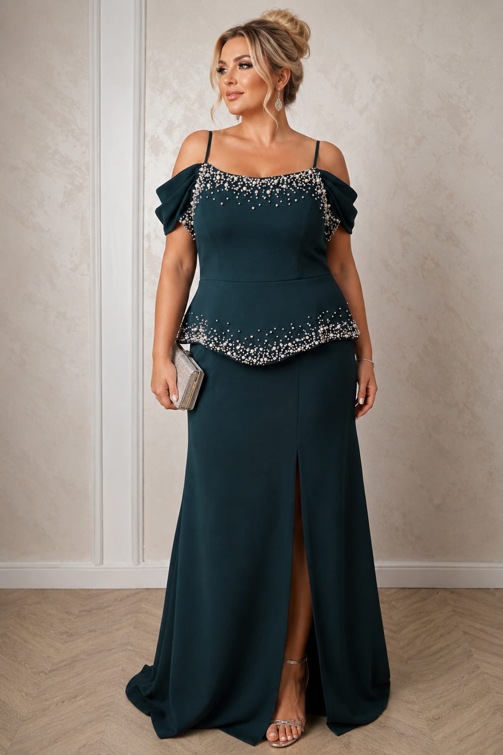 Rochia Emerald Pearl – rochie lunga eleganta verde smarald cu aplicatii premium din perle si cristale