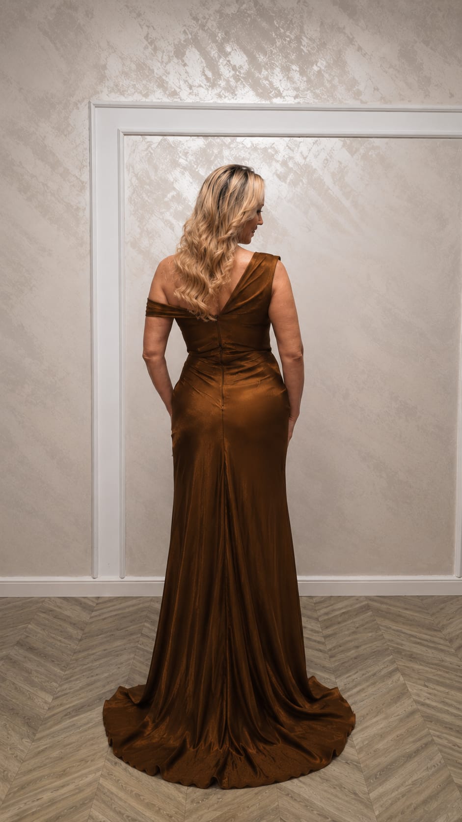 Rochia Bronze Glow - rochie simpla si eleganta din matase cu drapaje si croi asimetric