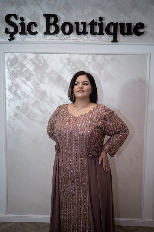 Rochia Alexis – Rochie eleganta pentru marimi foarte mari din voal și dantela