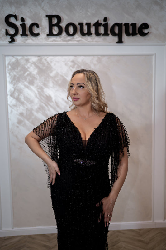 Rochia Favana – Rochie lunga neagra cu crapatura pe picior
