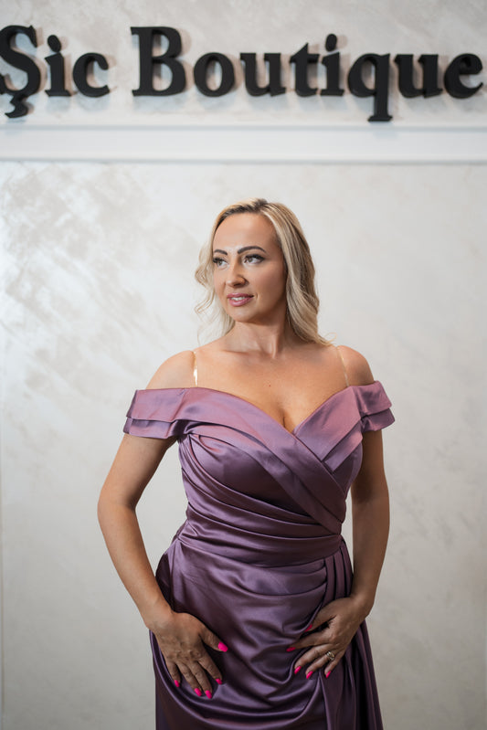 Rochia Seray-Rochie elegantă mov din crepsaten – rafinament și feminitate într-o piesă specială