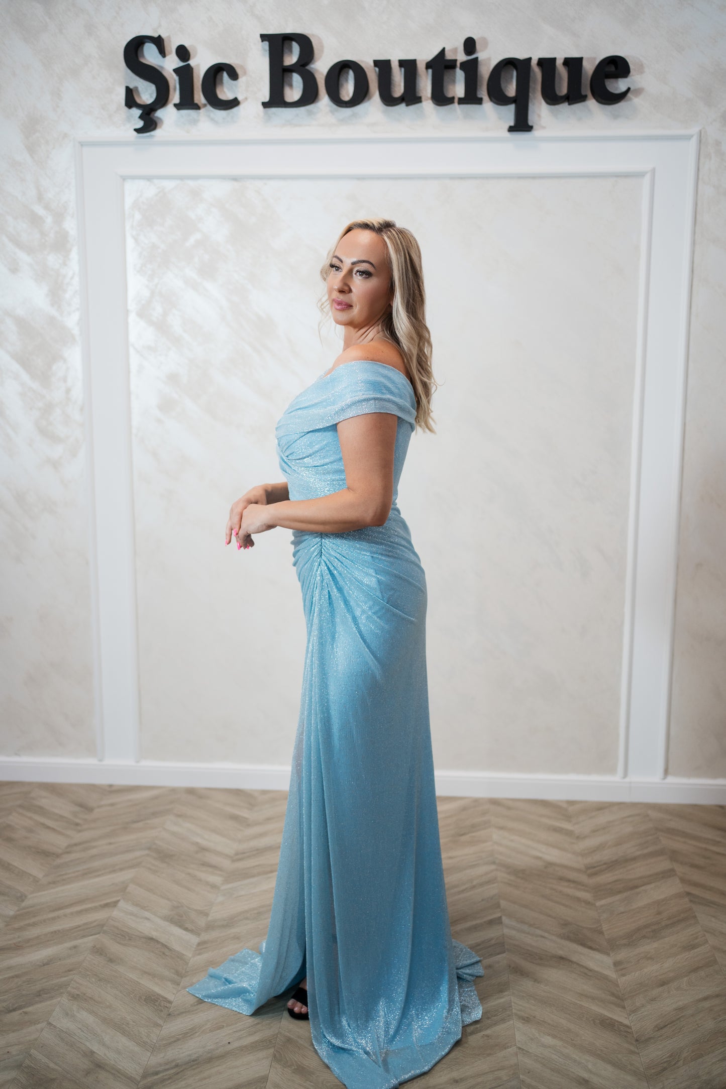 Rochia Talady-Rochie de seară din voal cu sclipici și lurex – rafinament în baby blue & mov prună