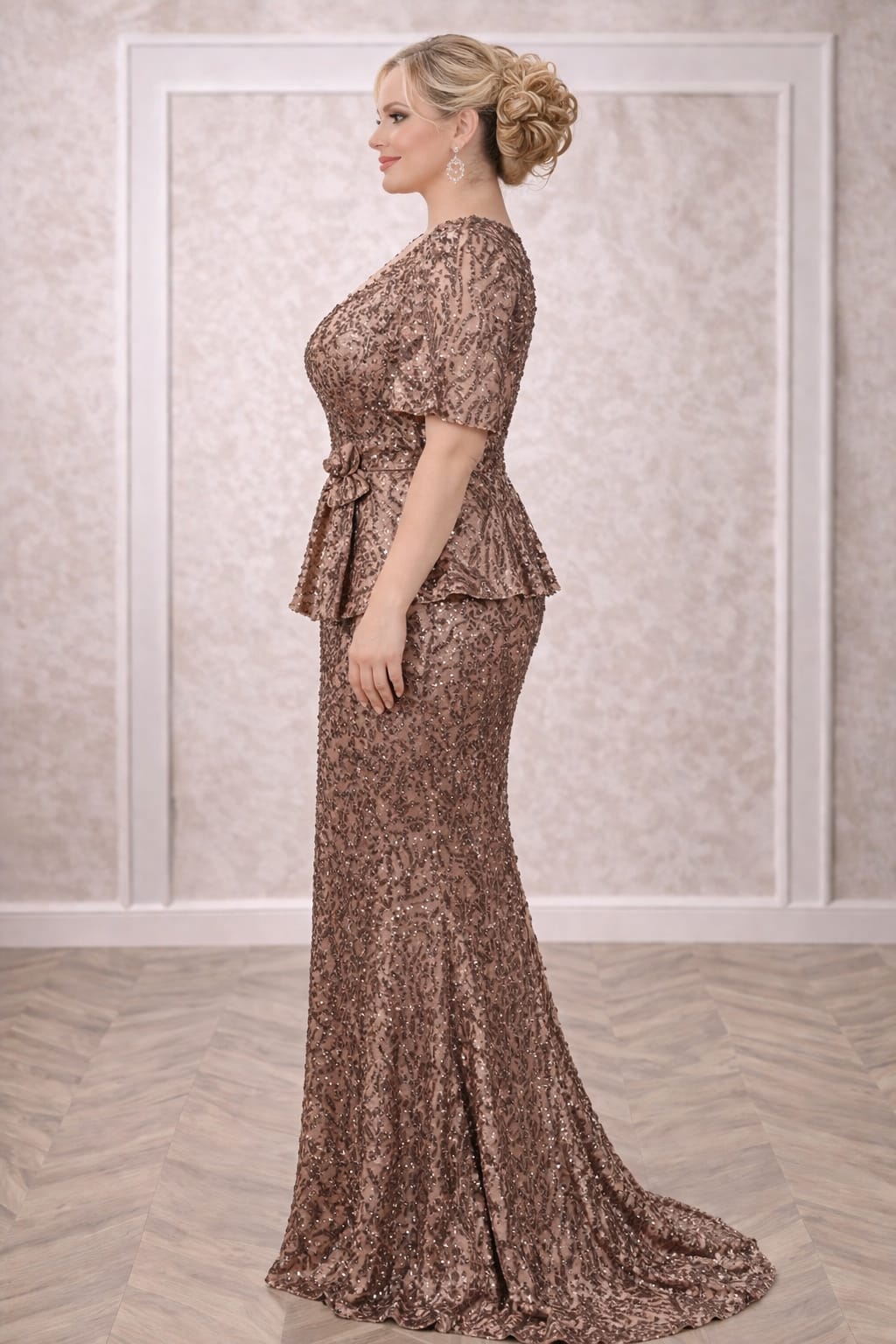 Rochia Goldi – Rochie eleganta aurie din paiete, croi sirena, pentru siluete voluptuoase
