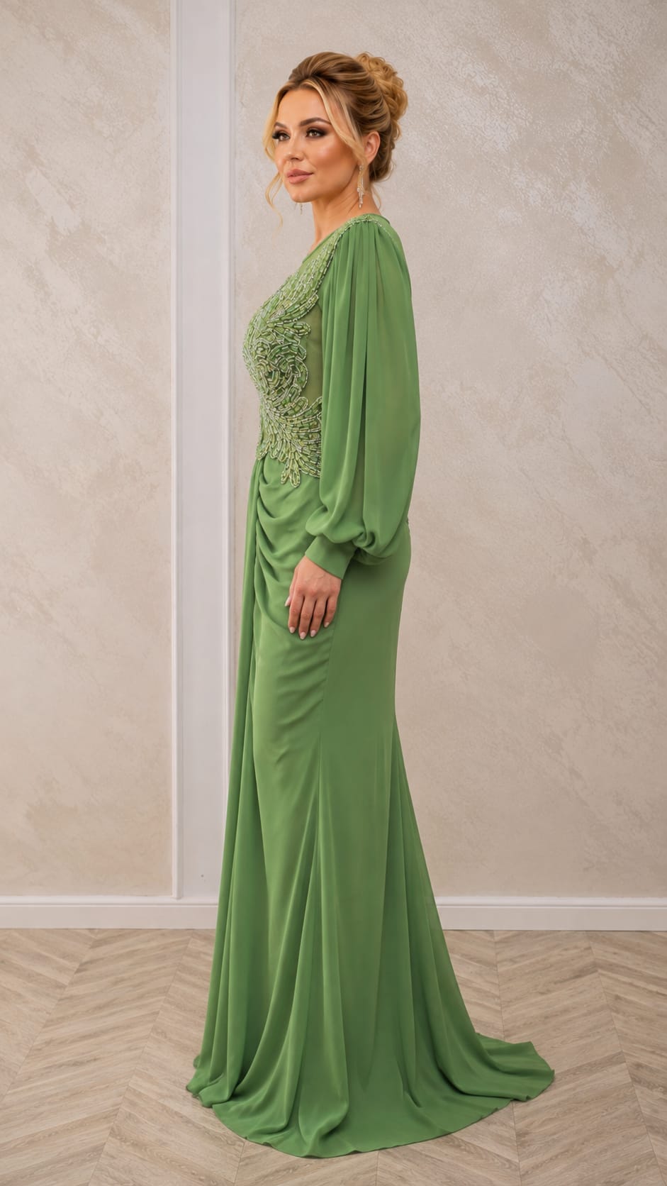 Rochia Paula – Rochie lunga drapata cu cristale si mineci boho