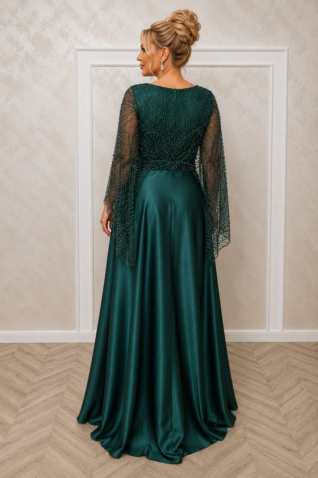 Rochia Luxo - Rochie lunga din satin si maneci fluide din dantela disponibile in mai multe nuante