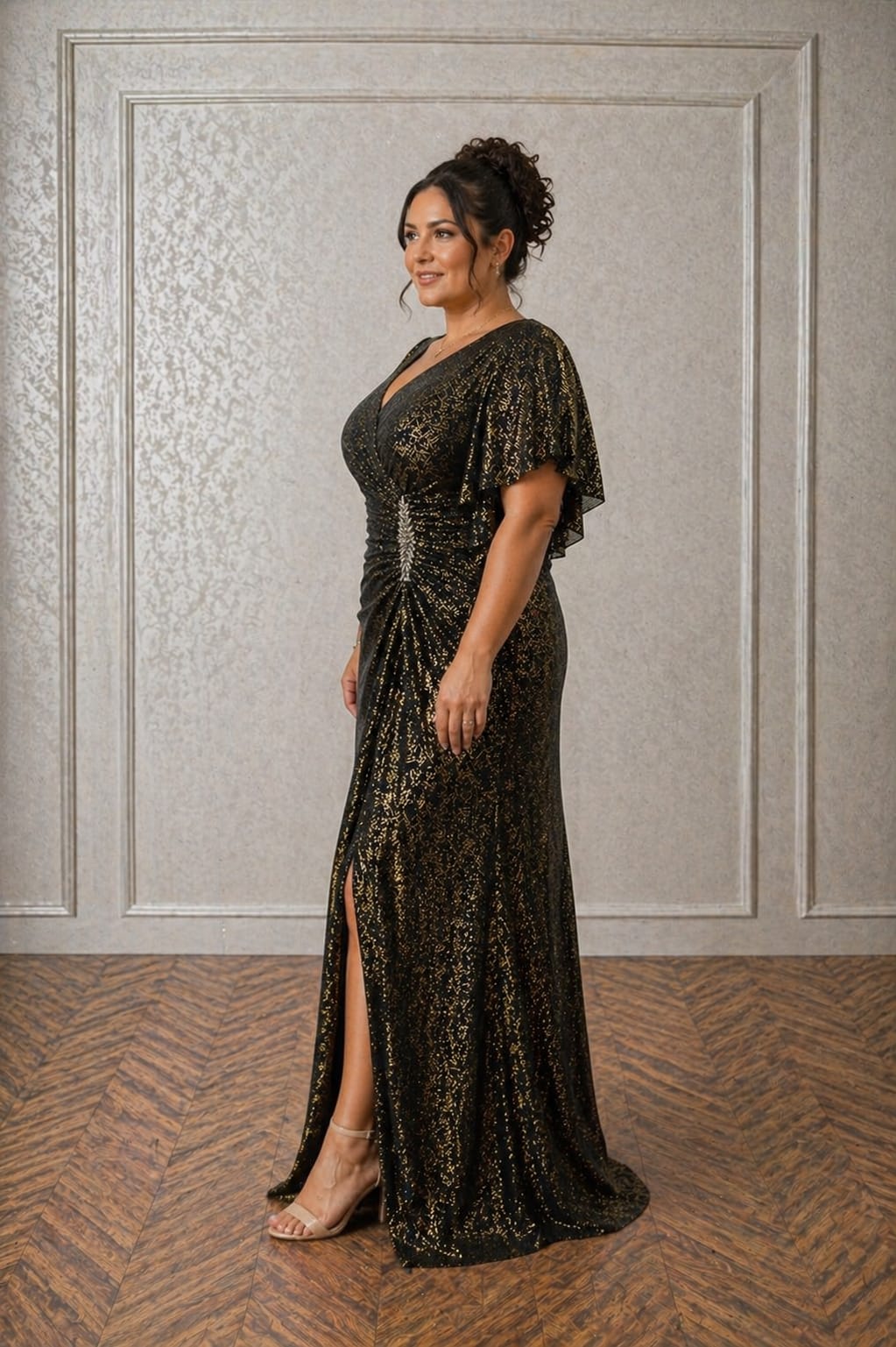 Rochie Adria – Rochie lunga eleganta cu efect metalizat, pentru siluete plus size, material usor si fluid