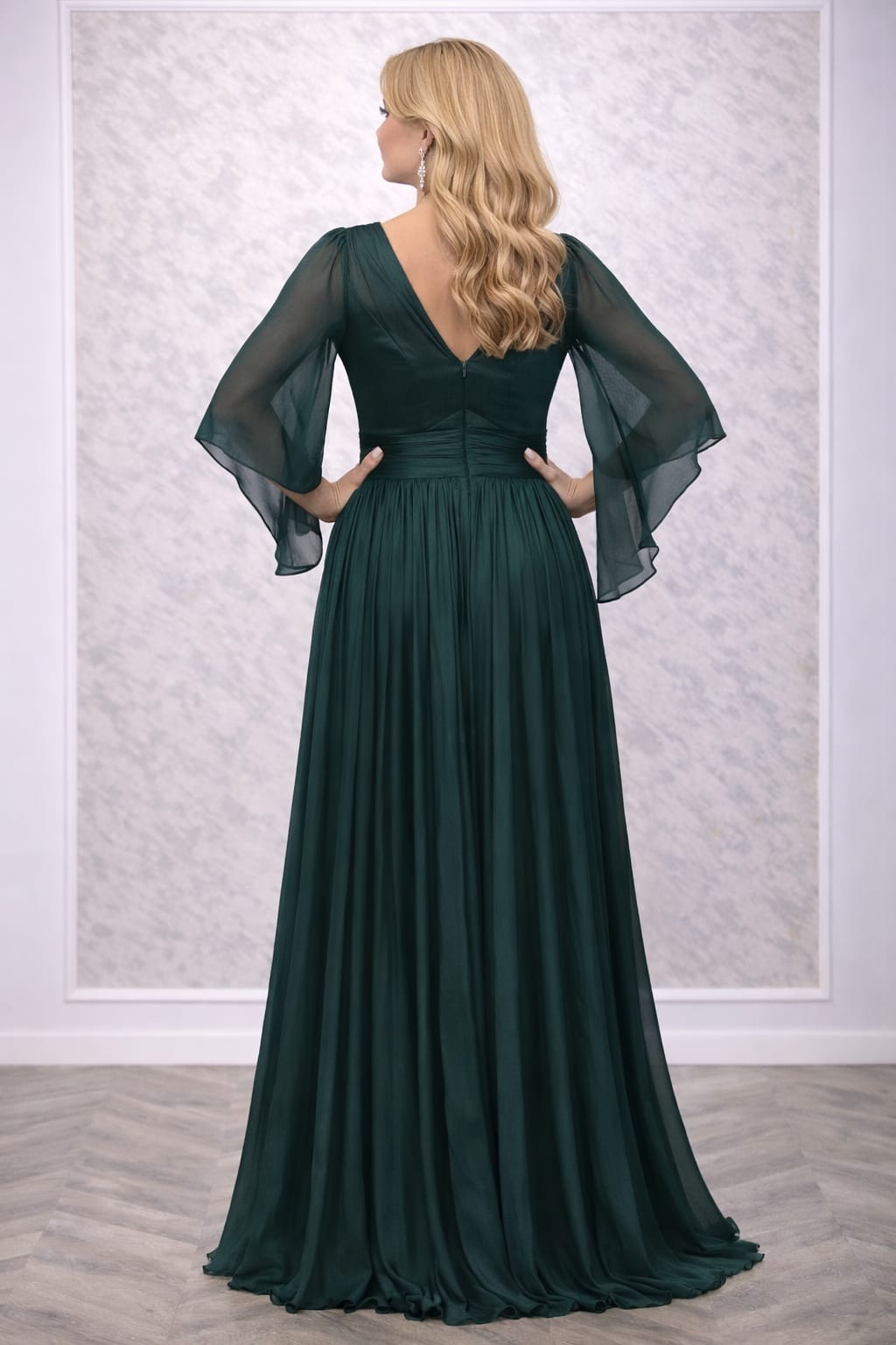 Rochia Aria - Rochie eleganta lunga din matase artificiala verde cu slit pe picior