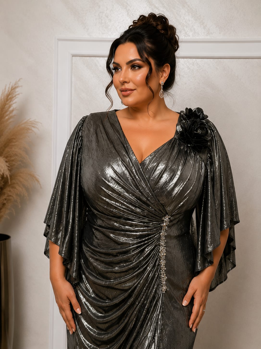 Rochie Marisa – rochie lunga material elastic cu drapaje si maneci, model care avantajaza marimile plus size