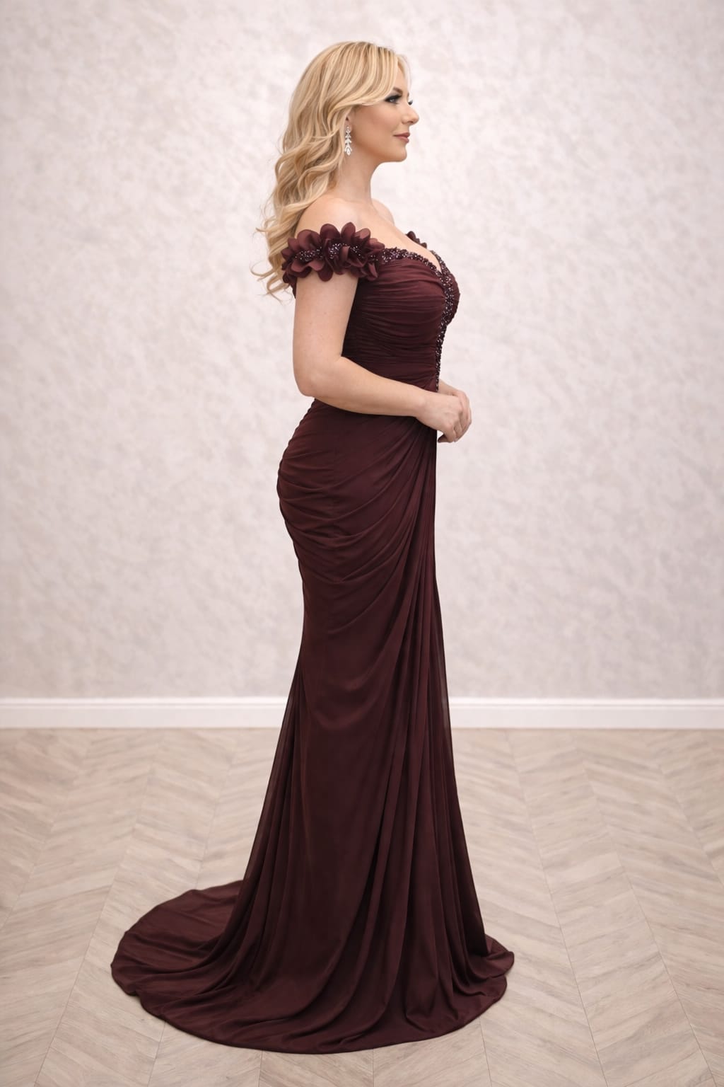 Rochia Nisa Lux – Rochie lunga neagra sau ciocolatie cu drapaje si decolteu spectaculos