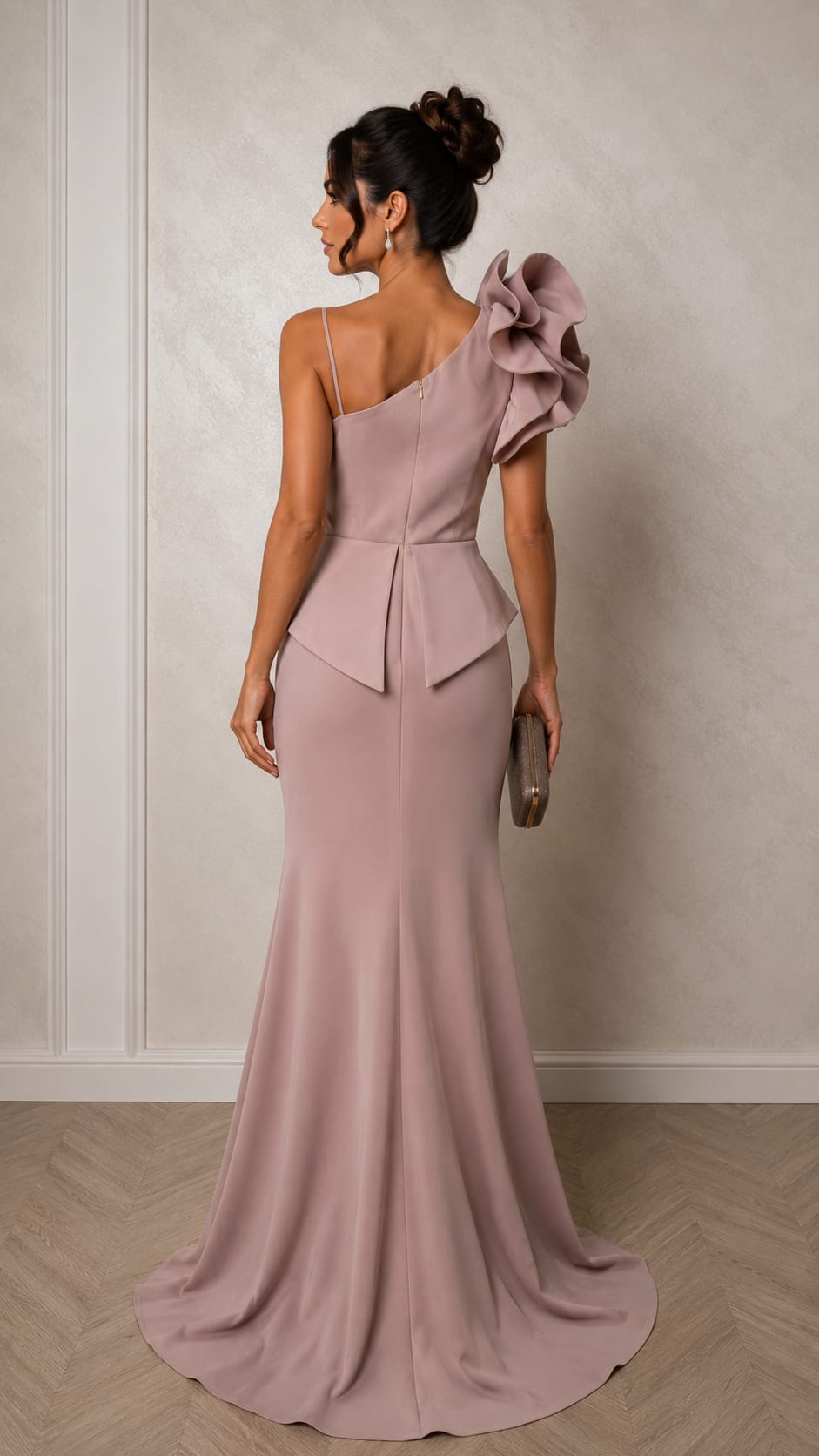 Rochia Celeste – rochie lungă elegantă cu design asimetric, aplicații premium și detalii couture
